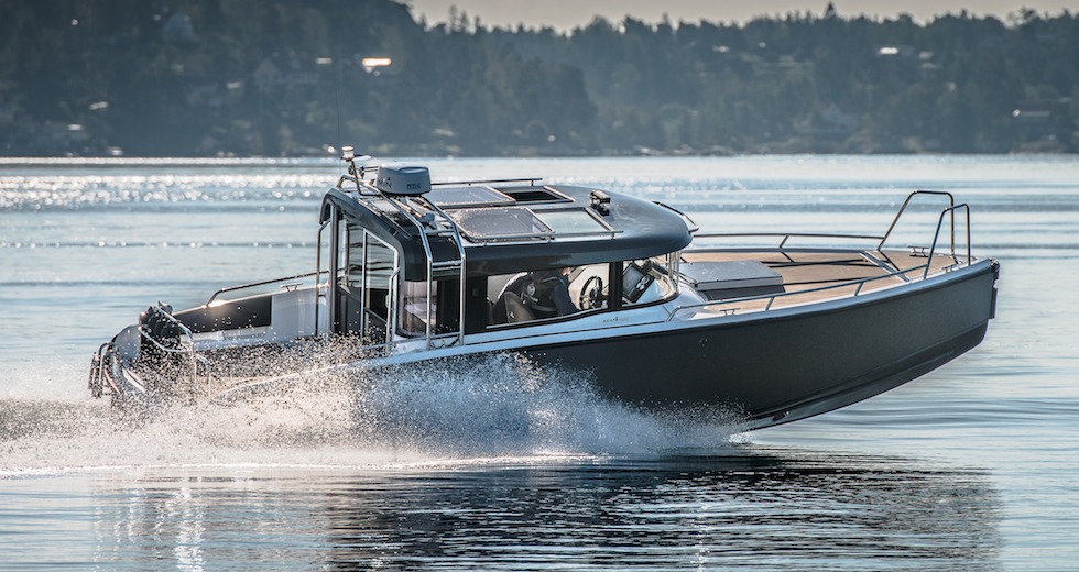 XO 270 Front Cabin - in i plåtbåtarnas finrum