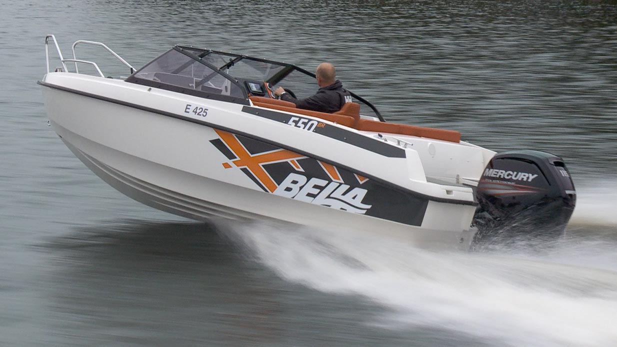 Bella 550 BR – starkt kort i bowriderdjungeln