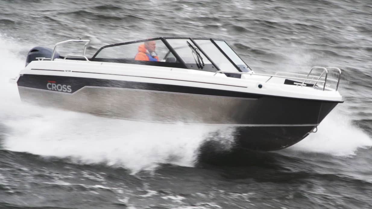Yamarin Cross 62 BR – lite sport och mycket komfort