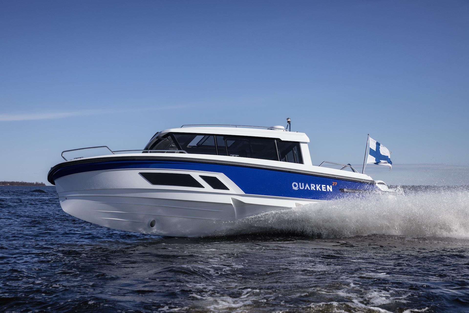 Featured image for Quarken 27 Cabin – nu med tak över huvudet